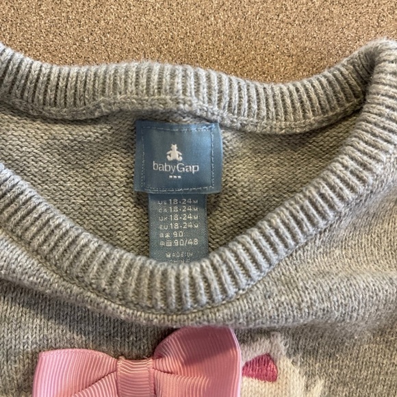 GAP Gray Kids Sweater with Cat and Pink Bow - Picture 3 of 4